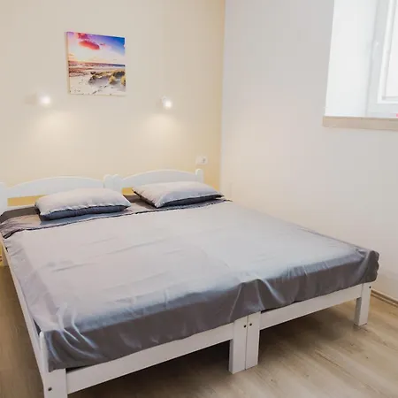 Apartmaji Riko Apartment *